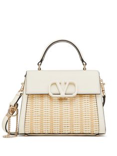 beige/ivory white calf leather straw panelled design VLogo Signature gold-tone hardware single flat top handle detachable leather and chain-link shoulder strap foldover top with magnetic fastening main compartment internal zip-fastening pocket Valentino Garavani Bag, Tan Bag, Small Handbag, Valentino Bags, Basket Bag, Small Handbags, Handle Bag, Nappa Leather, Leather Cover