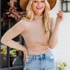 Pink Lily’s End of Season Sale is such a good one and has up to 75% off over 400 items! This sale pretty much has it all and for really affordable prices too. Including sweaters, jeans, leggings, coats, beanies, blouses, shackets, self-tanner, I mean I could go on forever! I’ve linked my favorites and also shared what I’ve added to my cart! #womensclothing #boutqiuelooks #salealert #blackdress #plaidshacket #bodysuit Turtle Neck Bodysuit, Color Block Tshirt, Pink Lillies, Basic Blouses, Black Faux Leather Leggings, White Graphic Tee, Winter Outfit Inspiration, Self Tanner, High Waist Fashion