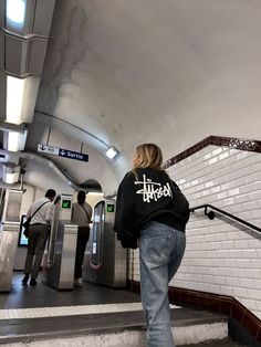 00s Mode, Stussy Hoodie, Drømme Liv, Mode Hipster, Skandinavian Fashion, Paris Mode, Foto Casual, Mode Ootd, Modieuze Outfits