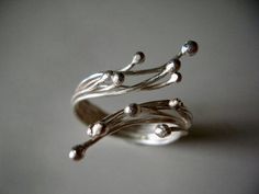 . Twig Ring, Funky Jewelry, Dream Jewelry, Jewelry Inspo, Pretty Jewellery, Adjustable Ring, Piercing Jewelry, Cute Jewelry, Clay Jewelry