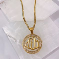 ALLAH CRYSTAL CIRCLE II necklace Crystal Circle, Almighty God, Arabic Language, Figaro Chains, Gold Gift, God Almighty, The One And Only, Chain Pendant, Steel Chain