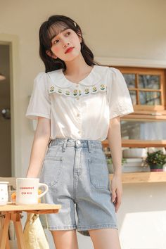 Daisy Chain Scalloped Blouse (White) Scalloped Blouse, Daisy Chain, Blouse White, Short Sleeve Button Up