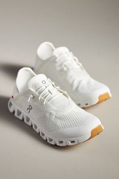 On Womens Shoes, On Shoes Outfit Women, Comfortable Shoes For Vegas, Women Walking Shoes, Comfy Shoes For Women, On Cloud Shoes Women Outfit, Oncloud Sneakers Outfit, On Running Shoes Women Outfit, On Cloud Sneakers Outfit