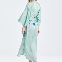 The mulberry silk kimono print robe is, soft color, soft and comfortable, and silky skin-friendly, the combination of pure mulberry silk material and exquisite digital inkjet printing is more elegant and luxurious.● Sexy V-neck, showing the soft line of the neck and modifying the face.● The loose three-quarter sleeves are comfortable and easy for the wrist to move freely.● The waist tie design breaks mediocrity, improves the waistline, and shows the perfect proportion.● Inner ties design, Inner Lotus Silk, Long Silk Kimono, Long Paragraphs, Silk Clothes, Kimono Robes, Silky Skin, Silk Kimono Robe, Printed Robe, Tie Design