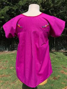 "Embroidered blouse, Mexican blouse, Medium,M,BoHo, blouse, top,Oaxaca,purple,fusia,pink,Indian,hupil Medium 38\"-40\"\" bust 27\" neck to bottom excellent condition BL491 Embroidered blouse, Mexican blouse, Medium,M,BoHo, blouse, top,Oaxaca,purple,fusia,pink,Indian,hupil" Casual Embroidered Purple Blouse, Casual Purple Embroidered Blouse, Traditional Purple Cotton Top, Purple Embroidered Short Sleeve Blouse, Summer Crew Neck Blouse In Purple, Summer Purple Blouse With Crew Neck, Purple Crew Neck Blouse For Summer, Pink Short Sleeve Embroidered Cotton Top, Purple Cotton V-neck Blouse