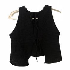 Nwot. Never Worn, Have Tried To Make It Work For Over A Year And Still Have Yet To Wear It So It’s Time. So Cute For Summer/Fall Black Cropped Top For Beach, Casual Black Blouse For Vacation, Black Casual Blouse For Vacation, Black Cotton Vacation Blouse, Casual Black Cotton Blouse, Black Cotton Blouse For Vacation, Zara Cropped Cotton Tank Top, Zara Cotton Crop Top For Day Out, Black Summer Crop Top Blouse