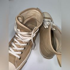 J.Crew High Top Canvas Sneakers Style # Be439 Size: 8 Sand Color Great Preowned Condition Normal Wear No Flaws Color: Sand Nib $88 Upper Textile Rubber Sole Lace Up Lining Sock Textile Outsole Synthetic Brown Trainers, White Slip On Shoes, Floral Sneakers, Swim Shoes, Color Sand, Sand Color, Distressed Black Jeans, Canvas Sneakers, Slip On Sneakers