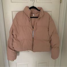 Good Condition - Super Cute Puffer. Let Me Know If You Have Any Questions! * With Tags, Not Attached. Fall Athleisure Puffer Jacket For Sports, Fall Sports Athleisure Puffer Jacket, Oversized Winter Workout Outerwear, Athleisure Puffer Jacket For Sports In Fall, Oversized Fall Outerwear For Workout, Fall Athleisure Puffer Jacket, Athleisure Long Sleeve Puffer Jacket For Fall, Spring Athleisure Long Sleeve Puffer Jacket, Long Sleeve Athleisure Puffer Jacket For Fall