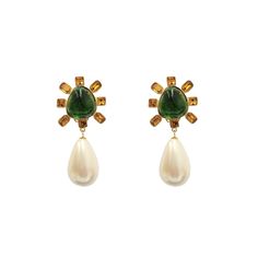 Product Description: Add a pop of color to your jewelry collection with these gorgeous cabochon center earrings. Featuring a stunning pearl drop, these earrings are unique and add charm to any of your looks. Dimensions: 2.5" drop Luxury Cabochon Wedding Jewelry, Earring Bride, Angel Accessories, Emerald Cabochon, Enchanted Jewelry, Whimsical Accessories, Clip Earring, Bride Earrings, Agate Earrings