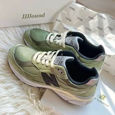 Brand New With Box Size 38 Never Worn Women's Shoes Jjjjound New Balance, Nb 990, New Balance 990v3, Olive Sneakers, New Balance Shoes, Sneaker Brands, Sneaker Shopping, Womens Shoes Sneakers, New Balance