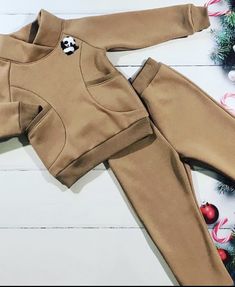 Sewing Transformation, Pola Jaket, Boys Winter Clothes, Stylish Hoodies, Trendy Hoodies, Muslimah Fashion Outfits, Fashionista Clothes, Kids Outerwear