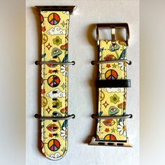 Brand New In Packaging Apple Watch Strap With Silver Fittings. Dloral Print, In Faux Leather From Us Case Station. Made In America (Wisconsin). Apple Cream, Apple Accessories, Apple Watch Strap, Apple Watch Band, Made In America, Watch Strap, Apple Watch Bands, Watch Band, In America