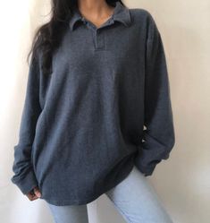 L.L.Bean dark blue polo collar neck sweater / sweatshirt. Long sleeve boyfriend knit.  Color: Dark Blue (Grayish)  Material: 100% Cotton   Condition: 9/10 , No apparent flaws , light wear Size: X Large (model is a s/m)  Brand: L.L.Bean If you have any questions please feel free to contact me! Light Blue Flannel Outfit, Collared Polo Sweater For Winter Loungewear, Winter Collared Polo Sweater For Loungewear, Oversized Collared Winter Top, Oversized Collared Tops For Winter, Cozy Long Sleeve Polo Sweater With Ribbed Cuffs, Gray Long Sleeve Polo Sweater, Casual, Cozy Collared Winter Tops, Gray Long Sleeve Polo Sweater With Ribbed Collar