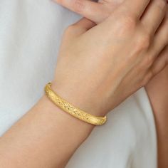 14KT Yellow Gold 7" 9MM Bangle BraceletBangles are considered as the symbol of beauty and good luck. It not only increases the beauty but also it increases health and mental condition. Hexagonal Design, Yellow Tone, Yellow Gold Bangle, Anchor Chain, Mesh Bracelet, Gold Bangle Bracelet, Gold Polish, Hinged Bangle, Fine Jewelry Gift