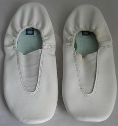 Like new. Original Here and There slippers or gymnastic shoes made of white genuine leather with elastic band and non-slip area in the leather sole. Absorbent insole . Size 38 (EU) Vintage Slippers, Gymnastics Shoes, Vintage Shoes, Womens Slippers, Elastic Band, Gymnastics, Bathing Beauties, Genuine Leather, Slippers