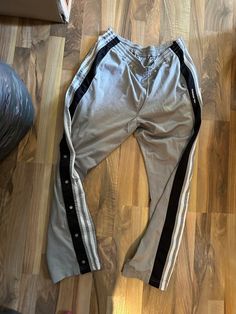 Adidas jogging pants size XL retro vintage Adidas 90s track pants Good condition! fits like XL! 90s Track Pants, Adidas Jogging Pants, Adidas Vintage, Jogging Pants, Vintage Adidas, Mens Trousers, Track Pants, Mens Pants, Jogging