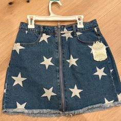 New With Tags Denim Skirt With White Stars Denim Star Skirt, Front Zipper Skirt, Star Skirt, Pink Denim Skirt, Flowy Mini Skirt, Button Front Denim Skirt, Silver Skirt, Tiered Mini Skirt, Blue Mini Skirt