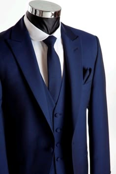 Navy Blue Groom, 3 Piece Suit Wedding, Prom Tuxedo, Suit Ideas, Groomsmen Suits, Tuxedo Wedding