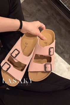 Lasaky - Birkenstock Holiday Buckle Vintage Strap Beach Sandal Slipper with Sturdy Sole Birkenstock Pink, Cow Hide Shoes, Birkenstock White, Beach Slippers, Shoe Sole, Color Lines, Beach Sandals, Second Skin, Strap Sandals