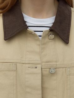 This is DEPOUND’s casual cotton jacket with contrasting color collar, adding a stylish touch. Made of sturdy cotton fabric, it features a cropped length for a trendy look. The relaxed silhouette allows for comfortable wear and versatile styling. The contrasting collar is treated with a peach finish to enhance its texture and softness.- It's a great item for daily wear- You can pair it with different styles of outfits to create various looks- Additional chest and side pockets enhance practicality- Detailing with a branded logo on the canvas accessory adds a stylish touch Jacket Beige, Of Outfits, Denim Short, Cotton Jacket, Short Jacket, Different Styles, Contrasting Colors, Daily Wear, Denim Shorts