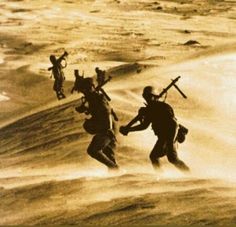 German troops of the Afrika Korps storm through the desert sands of North Africa. 1942. Afrika Corps, North African Campaign, Ww2 Photos, Historical Painting