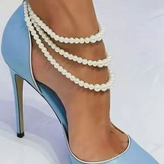 Elevate Your Beach Bridal Look With This Stunning Anklet Bracelet Featuring Three Layers Of Faux Pearls. The Triple-Layer Design Adds A Touch Of Elegance And Sophistication To Your Ensemble. Secure Claw Clasp Ensures A Comfortable And Secure Fit For All-Day Wear. The White Color Complements A Variety Of Bridal And Beachwear Outfits. Perfect For Weddings, Beach Parties, Or Any Special Occasion Where You Want To Stand Out. Add A Touch Of Glamour To Your Outfit With This Versatile And Stylish Anklet Bracelet. Perfect For A Beach, Summer, Or Spring Wedding. Condition: Brand New Measurements: See Photos Beachwear Outfits, Weddings Beach, Beach Parties, Beach Bridal, Beach Wear Outfits, Color Complement, Bridal Look, Layer Design, Anklet Bracelet