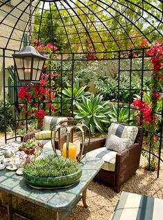 If you already have a fireplace in place at your home  you can use flagstones to build a patio surround around it. The combination of an outside fireplace and a patio fireplace makes for an excellent patio design. Hawaii House, Beautiful Outdoor Living Spaces, Garden Patio Decor, California Garden, تصمي�م للمنزل العصري, Cozy Outdoor, Patio Garden Design, Green Room