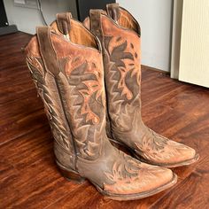 These Are In Decent Condition. I Only Wore Them Two Or Three Times But They’re Too Narrow For My Feet. There Is Some Creasing On The Leather Through The Toe Area And Some Scuffs On The Bottom But Otherwise They’re In Good Condition And Look Brand New. Brown Snip Toe Country Boots, Brown Country Boots With Snip Toe, Brown Country Style Snip Toe Boots, Brown Wide Calf Country Boots, Wide Calf Brown Country Boots, Brown Country Style Wide Calf Boots, Brown Wide Calf Closed Toe Boots, Brown Wide Calf Boots For Ranch, Wide Calf Brown Boots For Ranch