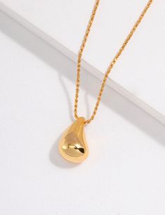 Metal: 18ct Gold Plated on Sterling Silver Pendant Dimensions: 23mm diameter Long Rope Chain: 600mm / 23.6” Weight: 14.8g Chic Minimalista, Long Rope, 18k Gold Necklace, Drop Pendant Necklace, Savate, Teardrop Necklace, Bracelet Collection, Drop Pendant, Water Drop