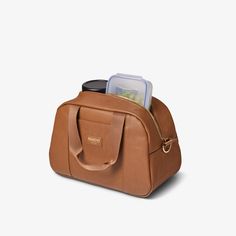 Packed View | Igloo Luxe Satchel Cooler Bag::::Insulated lining Stylish Leather Bags, Stylish Luggage, Favorite Handbags, Cooler Bag, Work Bag, Leather Zipper, Coolers, Lunch Bag, Pretty Cool