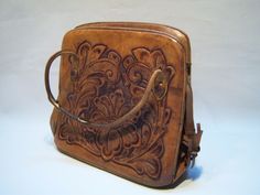 Vintage Olvera SA Casual Floral Leather Shoulder Bag Purse Vintage Brown Hand Tooled Bag For Travel, Vintage Hand Tooled Tote Satchel, Vintage Satchel With Removable Pouch For Daily Use, Vintage Style Hand Tooled Tote Satchel, Vintage Hand-tooled Tote Satchel, Vintage Everyday Use Satchel Pouch, Vintage Hand Tooled Travel Bag, Vintage Hand-tooled Travel Bag, Vintage Tote Bag With Leather Backing