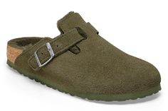 Birkenstock Women's Boston Shearling clog is made of high-quality suede upper and gets a cozy shearling footbed lining and a strap lining to secure the fit, for more comfort features anatomically formed cork and latex footbed, in addition a durable rubber outsole. Made in Germany. Style number: 1025667 Boston Shearling, Germany Style, Birkenstock Women, Shoe Size Conversion, Womens Size Chart, Thyme, Birkenstock, Clogs, Cork