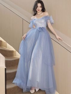 Size: L Floor-length Ruffled Evening Dress For Banquet, Light Blue Tulle Dress For Banquet, Tulle Evening Dress For Prom Season Banquet, Tulle Evening Dress For Prom Banquet, Floor-length Tulle Gown For Prom Season, Blue Tulle Skirt Prom Gown, Blue Prom Gown With Tulle Skirt, Blue Tulle Prom Evening Dress, Blue Tulle Skirt Gown For Prom