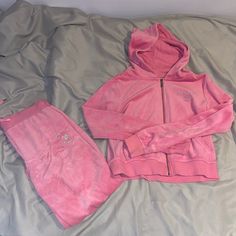 Juicy Couture Pink Velvet Tracksuit, Unworn! Sweatpants Are Medium, Zip Up Is A Small