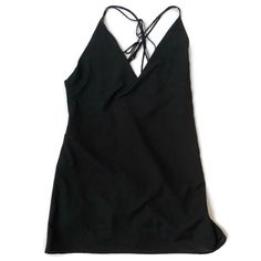 Free People Tunic / Dress - Size Small - Black / Noir - Double Spaghetti Strap That Crosses In The Back - Vneck In The Front - Lined - New With Tags Summer V-neck Camisole With Straps, Stretch V-neck Slip Dress For Date Night, Fitted V-neck Camisole For Brunch, Fitted Cami Slip Dress For Vacation, Chic V-neck Stretch Slip Dress, Fitted V-neck Slip Dress For The Beach, V-neck Camisole With Straps For Night Out, V-neck Straps Camisole For Night Out, V-neck Tie Back Slip Dress For Night Out