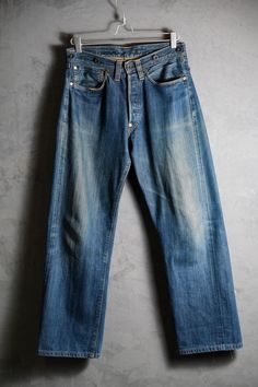 Levi's Vintage Clothing LVC 1990's 201 Selvedge Denim Jeans  555 Factory Made in the United States Paris Button Selvedge Denim Pants SIZE W31 Waist：39cm Thigh：33cm Length：99cm Inseam：73cm Leg opening：23cm Welcome to our online store The price on the official website will be more favorable https://bansecondhandgoods.com/ Worldwide Shipping The official website provides credit card services,  please contact us via private message if necessary. Find us IG :  ban_secondhand_goods Thank you for checking us out :) Selvedge Denim Jeans, Levis Vintage Clothing, Levis Vintage, Selvedge Denim, Vintage Levis, Denim Pants, Vintage Clothing, Taiwan, Halloween Shopping