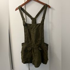 Never Worn, Only Tried On. Color Olive Green. Open To Offers! Free People Shorts, Set Me Free, Drones, Olive Green, Free People, Womens Shorts, Green, Women Shopping, Color