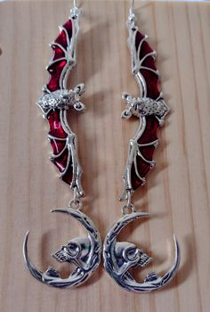 Super long Goth earrings, get yourself spotted with these alloy bars and skulls on sterling silver nickel and lead free earwires Ear Stretching, Goth Halloween, Goth Earrings, Bat Earrings, Halloween Bat, Gothic Halloween, Stretched Ears, Halloween Bats, Fantasy Jewelry