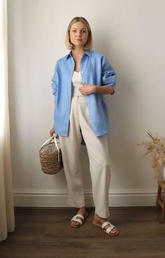 Linen Shirt Outfit Women, Linen Shirt Outfit, Blue Linen Shirt, Casual Outfit Inspiration, Personal Style Inspiration, Summer Outfit Inspiration, Causual Outfits, Outfits Verano, Minimal Fashion