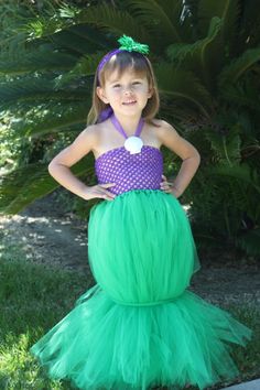 The Little Mermaid - 60 Fun and Easy DIY Halloween Costumes Your Kids Will Love Diy Kid Halloween Costumes, Easy Diy Halloween Costumes, Ariel Costumes, Hippie Halloween, Diy Halloween Costumes Easy