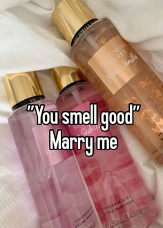 Cute Perfumes, Where To Put Perfume Women, Good Perfumes For Teens, Cute Perfumes Aesthetic, Sweet Smelling Perfume, Perfumes If You Want To Smell Like, Cute Perfume, Perfumes Aesthetic