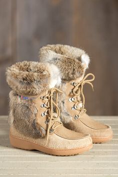 Women's Pajar Bionda Cowhide and Rabbit Fur Boots with Shearling Lining by Overland Sheepskin Co. (style 55420) Luxury Winter Lace-up Work Boots, Swedish Snow Boots, Luxury Leather Lace-up Winter Boots, Luxury Lace-up Work Boots For Winter, Luxury Elegant Lace-up Winter Boots, Luxury Fitted Lace-up Winter Boots, Fur Lined Lace Up Boots, Winter Boots Shearling, Womens Fur Winter Boots