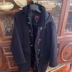 Classic Toggle Button Brooks Brothers Coat. Perfectly Preppy! This Coat Never Goes Out Of Style. It’s An Heirloom. Toggle Button, Duffle Coat, Brooks Brothers, Kids Jacket, Out Of Style, Going Out, Color Blue, Jackets & Coats, Blue