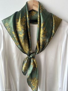 "**Apply SAVE15 promo code to get 15% off for orders of $60 or more until Feb 29th. (see shop announcement) Oriental style Chrysanthemum prints natural mulberry silk square scarf with size of 88 cm x 88 cm /35 in x 35 inch. Hand rolled edges. Rich green background colors, with antique-styled chrysanthemums, with a subtly vintage feel. The deep green border ties visually tie the scarf together, adding an elegant feel to the entire print. Versatile, smooth and lustrous silk charmeuse fabric, breat Elegant Vintage Aesthetic, Scarfs Silk, Silk Hair Wrap, Scarf Aesthetic, Scarf Art, Green Silk Scarf, Charmeuse Fabric, Large Silk Scarf, Silk Neck Scarf