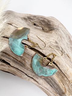 These earrings add some movement swinging on gold stainless steel chains. Of course the ear wires are handmade 14k gold fill. The blue turned out so beautifully!! Snow Jacket, The Ear, Stainless Steel Chain, Ear Wires, Of Course, Gold Filled, Patina, Handmade Jewelry, Stainless Steel