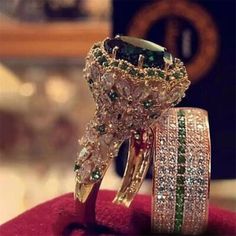 ad eBay - Edwardian Art Deco Style 5Ct Simulated Emerald Diamonds Ring Set 14K YG Finish - Buy Now, click the link (eBay) Unique Ring Designs, Luxury Wedding Rings, White Stone Ring, Hip Hop Rings, Engagement Party Gifts, Edwardian Art, Gold Color Ring, Princess Ring, Art Deco Stil