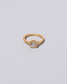 White Diamond Sun & Moon Ring on light color background. Moon Setting, Basket Setting, Vs2 Diamond, Moon Collection, Moon Ring, Single Stone, Ring Style, Diamond Solitaire Rings, White Ring