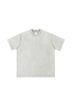 Tee in Old Wash Effect - chiclara Gray Oversized Short Sleeve T-shirt, Gray Short Sleeve T-shirt For Everyday, Oversized Gray Short Sleeve T-shirt, Basic Oversized Gray T-shirt, Oversized Gray Basic T-shirt, Gray Cotton Short Sleeve T-shirt, Heather Grey Cotton Short Sleeve T-shirt, Basic Gray T-shirt For Streetwear, Basic Gray T-shirt For Everyday