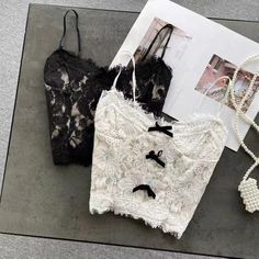 Sweet girl, fashion, lace halter topMaterial:laceStyle:fashionColor:black,whiteFeatures:sweetSize:(cm):one size 1inch=2.54cm,1cm=0.39inchlength:40,bust:70-90,waist:70-80&ltp&gtNote:Due to different measurement methods,there will be 1-3 error(unite:cm), please understand.</p>&ltbr/>&ltp&gtPlease check the size carefully when you choose items,thank you.</p>&ltbr/> White Camisole With Contrast Lace For Summer, White Camisole With Contrast Lace, White Contrast Lace Cami Camisole, White Lace Contrast Camisole, White Contrast Lace Camisole For Summer, White Contrast Lace Camisole, Cute Party Camisole With Spaghetti Straps, Cute Camisole With Spaghetti Straps For Party, White Lace Top With Contrast Lace For Spring