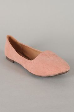 Super Cute and Perfect for Everyday Wear! These Comfy Flats are a Must Have! Heel Height approx 0.5" high flats Designer Inspired Round Toe Slip On Embellished with Gold Grommets Winter Moccasins, Ballerina Flats Shoes, Moccasin Flats, Comfy Flats, Ballerina Shoes Flats, Pointy Toe Flats, Dress Shoes Womens, Flats Shoes, Ballerina Flats